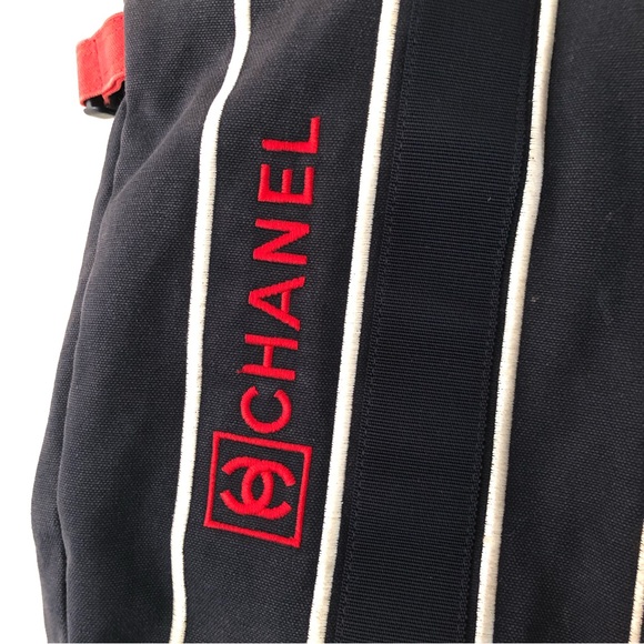 Chanel Large Navy Classic Tote Bag - Picture 2 of 16